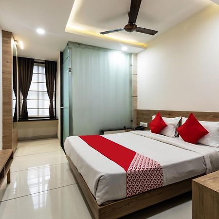 Capital O 47403 Hotel Manjeet Bhopal Luaran gambar