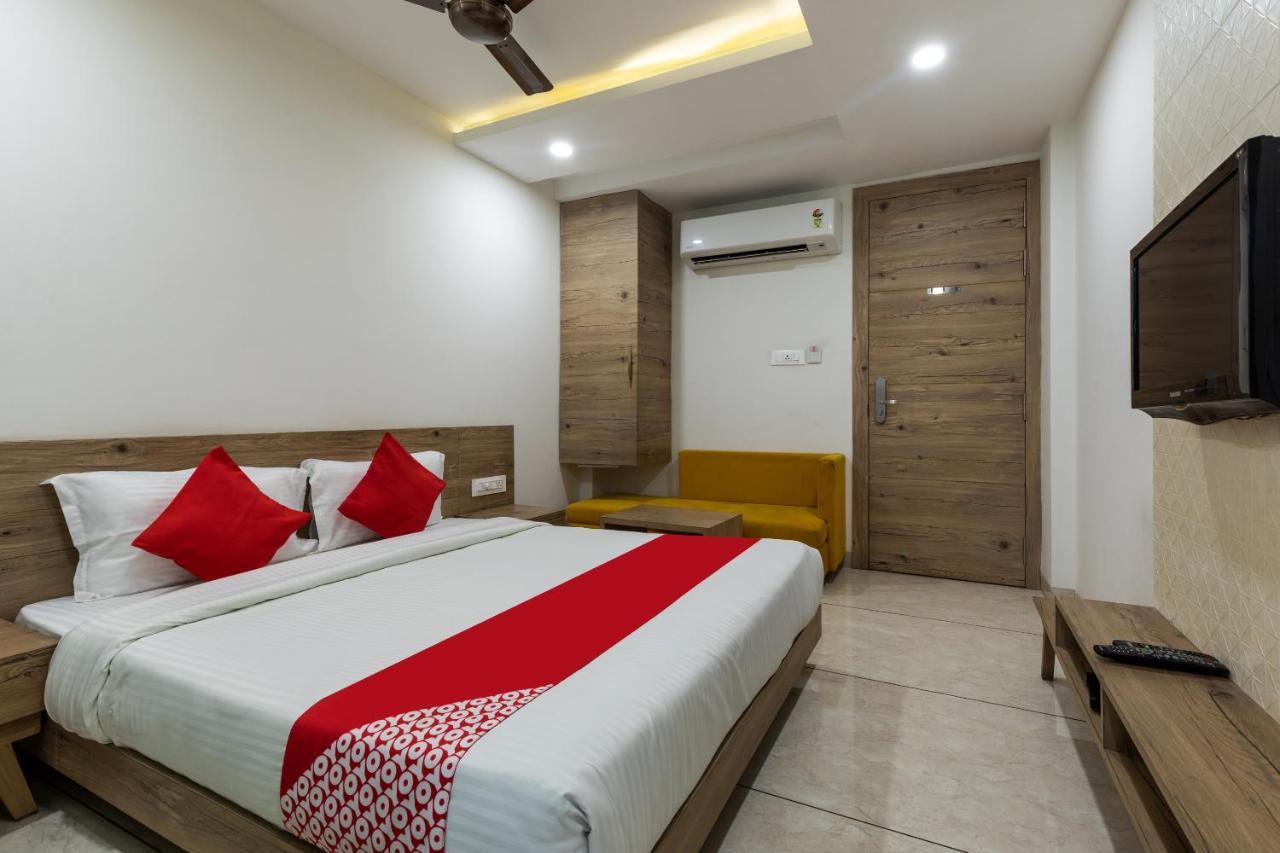 Capital O 47403 Hotel Manjeet Bhopal Luaran gambar