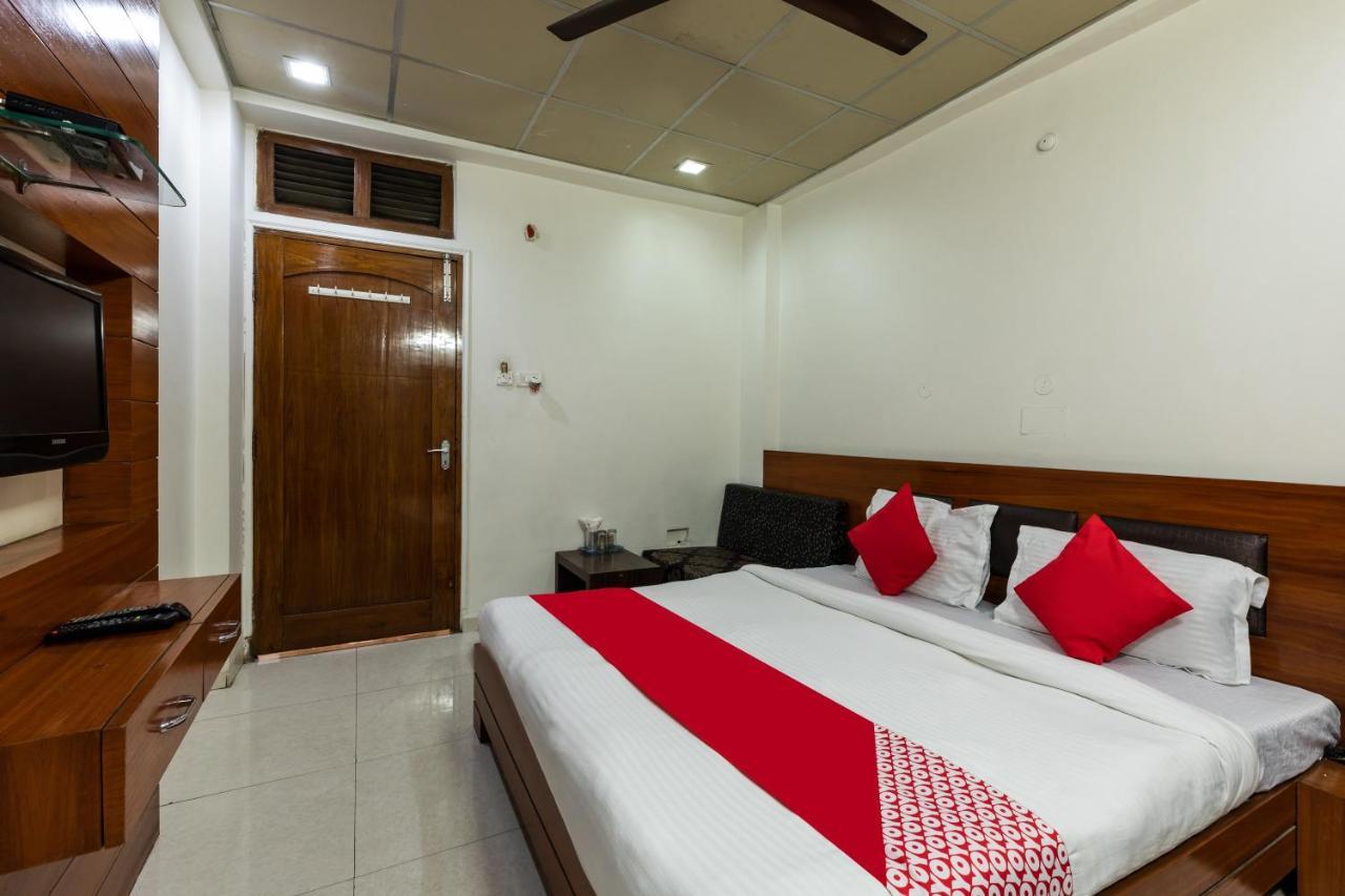 Capital O 47403 Hotel Manjeet Bhopal Luaran gambar
